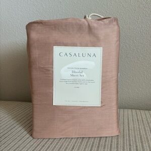 NWT King 400 Thread Count Rayon from Bamboo Sheet Set Light Adobe Clay Casaluna